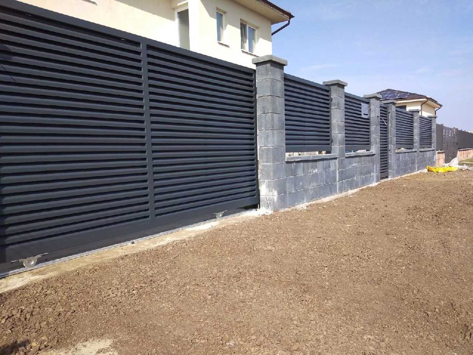 Garduri si porti stil jaluzea, sipca metalica, tabla cutata