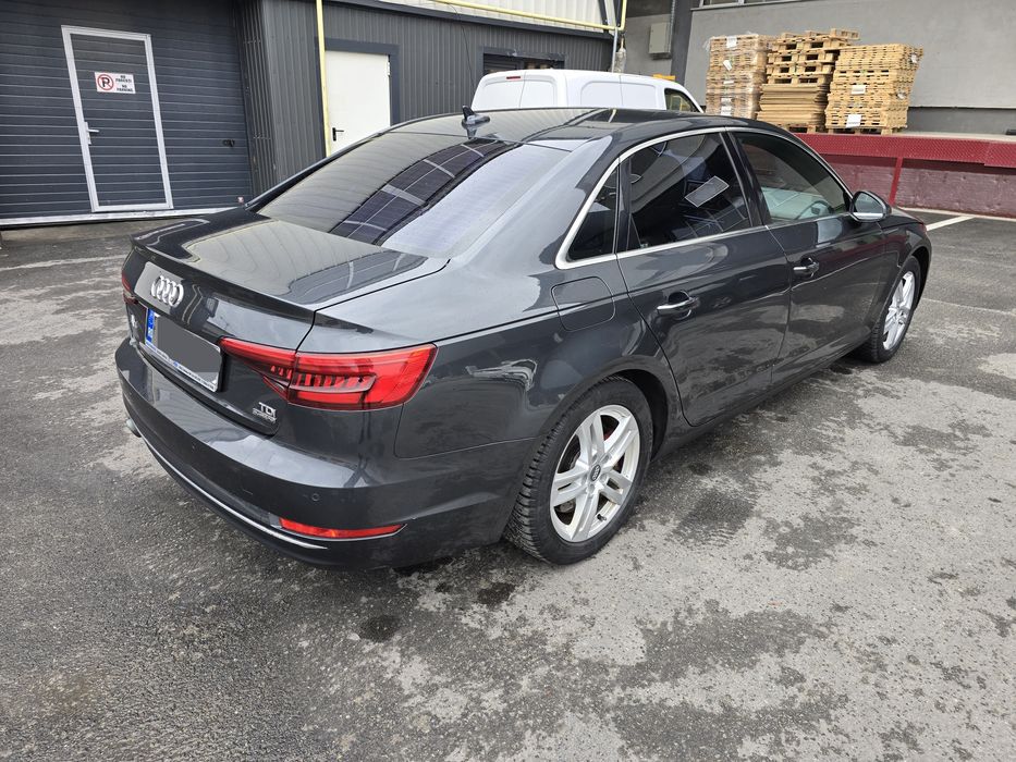 Audi A4  din 2016 cu 300 cp motor 3000 cm