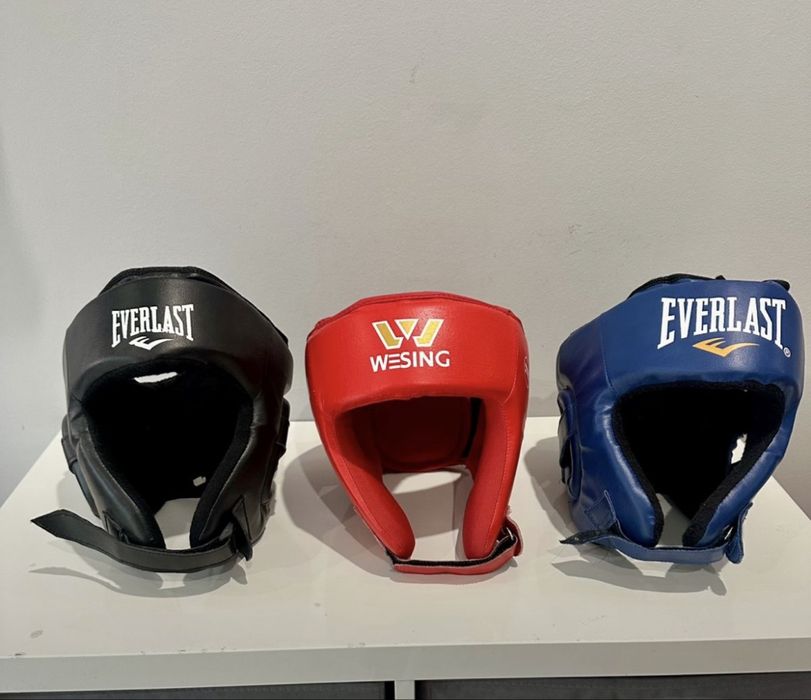 Боксерский шлем Everlast и Wesing