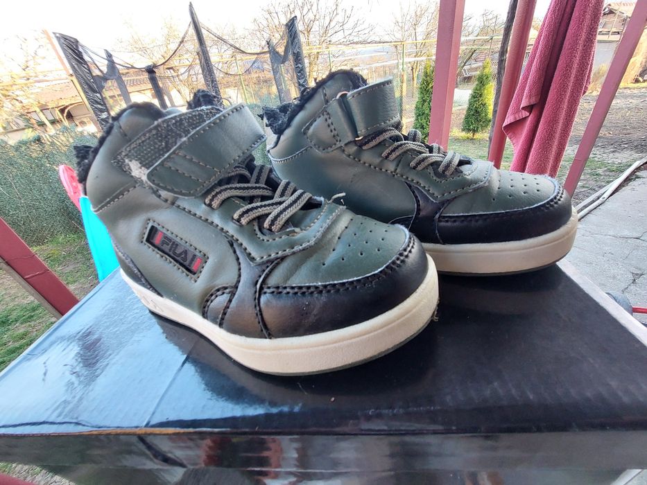 Кецове и маратонки за момче