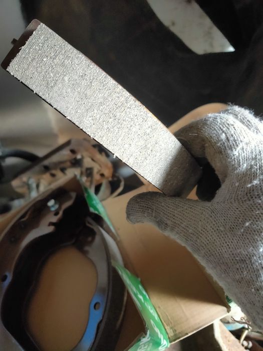 Тормазные колодки Митсубиши