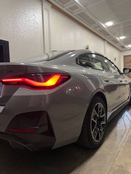 BMW i4 без пробег. 40L