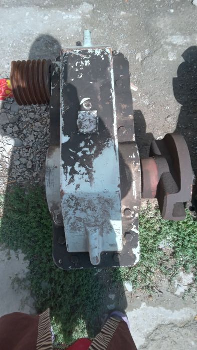 Продам редукторы