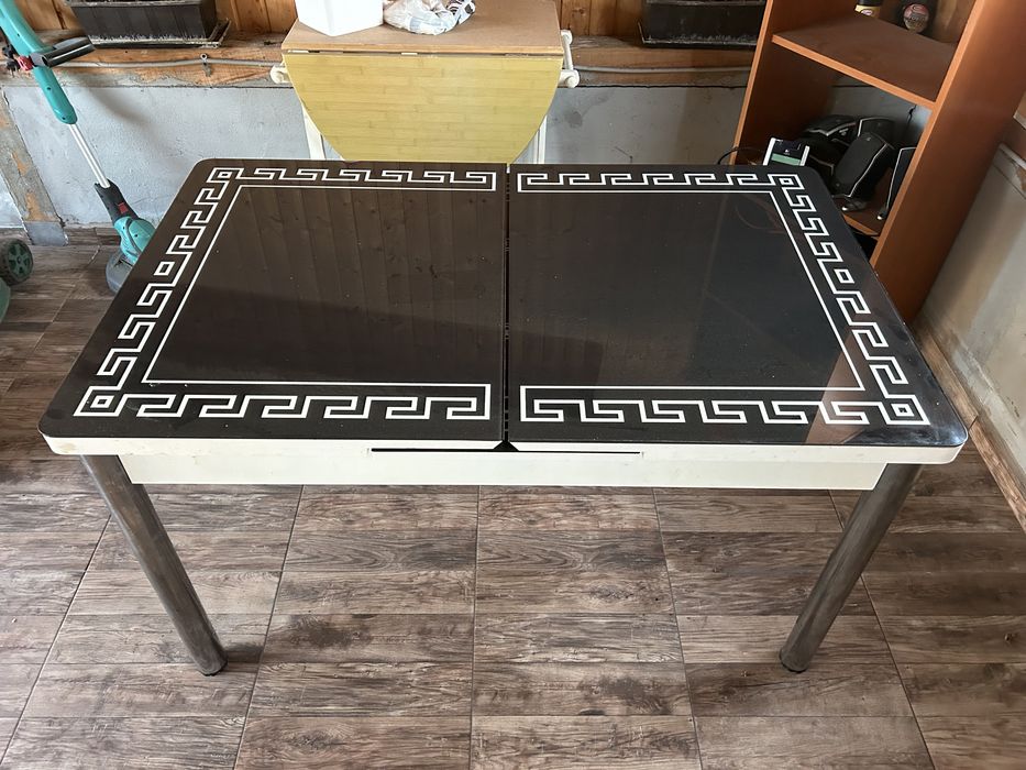 Masa de sticla reglabila