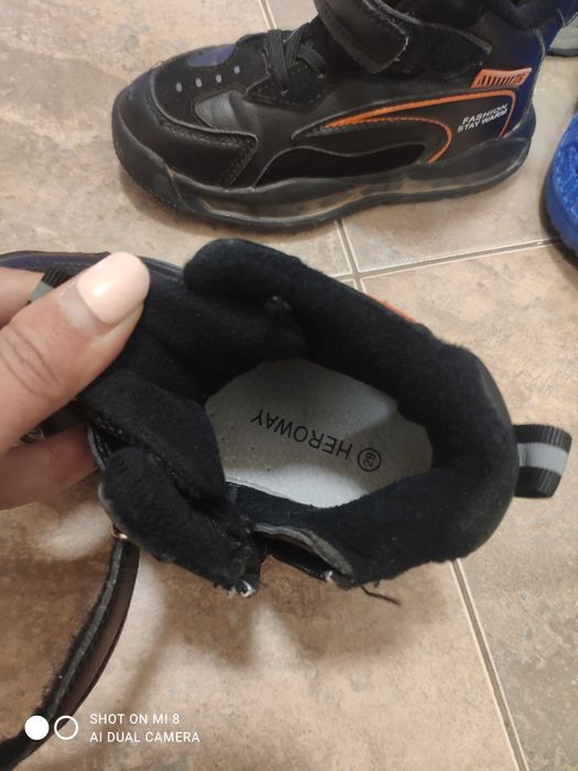 Нови, обувани броени пъти!