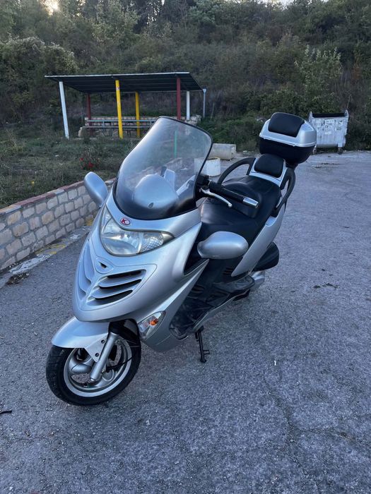 Продавам скутер 250 с Kymco