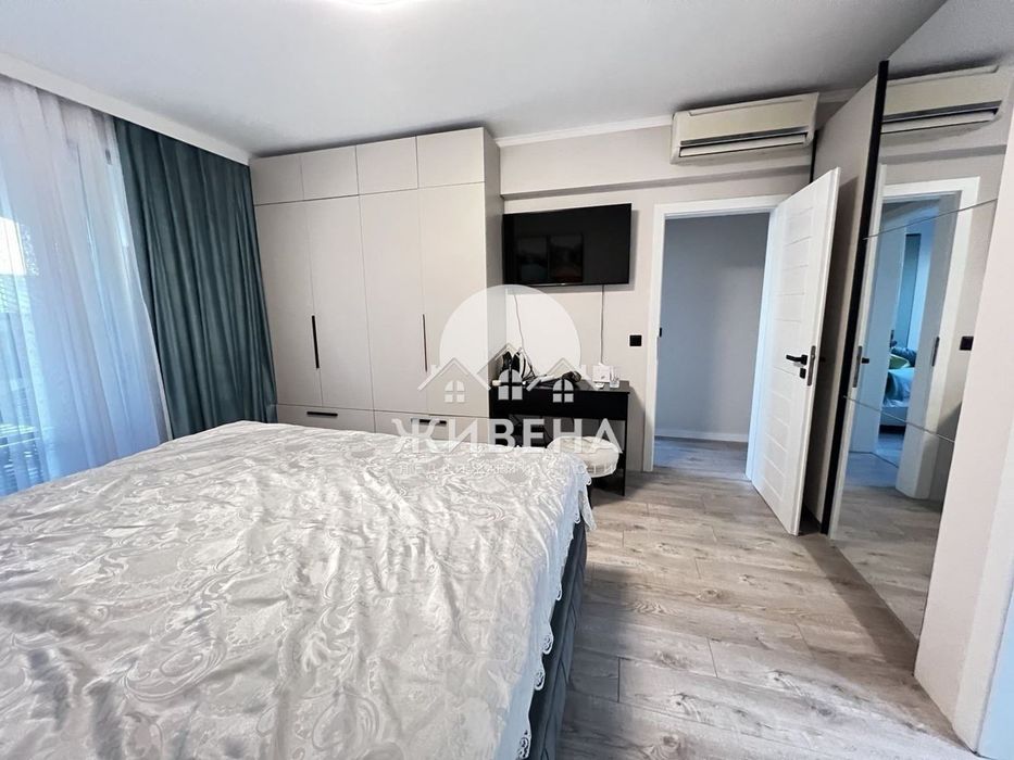 Продава се Къща в с. Топола, Област Добрич - 198 кв.м за 1049 €/кв.м - Снимка #9