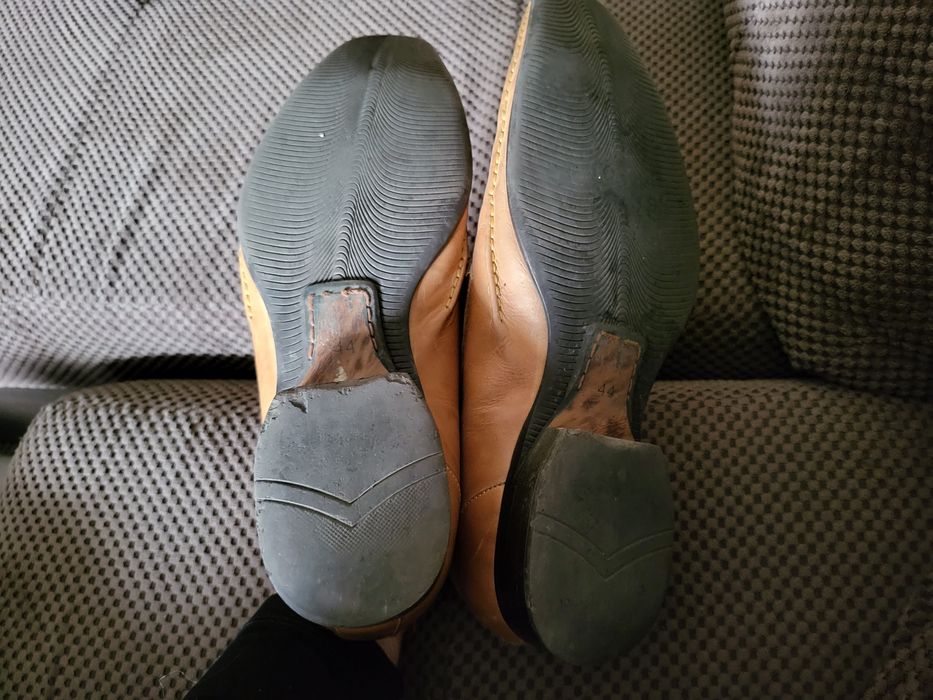 Мъжки обувки , естествена кожа  44 номер за 35лв.