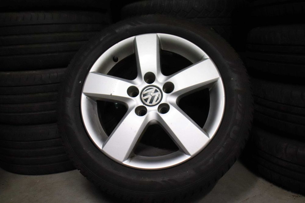 Jante originale VW pe 16 inch 205 55 16 iarna Golf Passat Skoda Octavia
