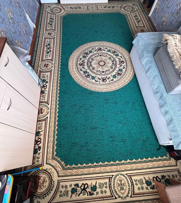 Продам ковер Б/У 3/5