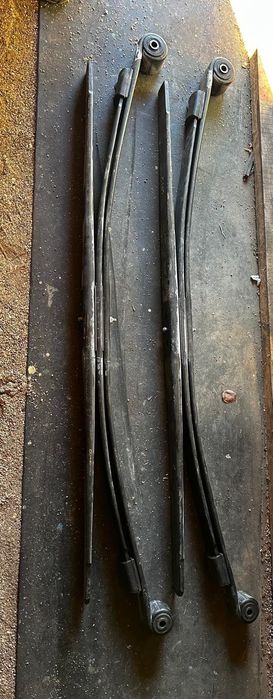 Arcuri spate,2 etrieri spate mercedes sprinter