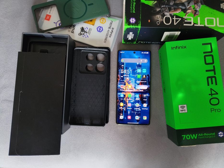 Infinix note 40 pro 12+12/256