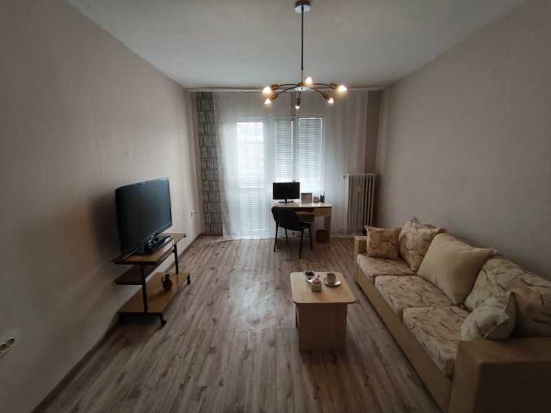 Дава се под наем Двустаен апартамент в София, Център - 70 кв.м за 847.62 € - Снимка #1