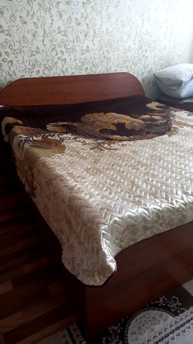 Кровать двуспальная