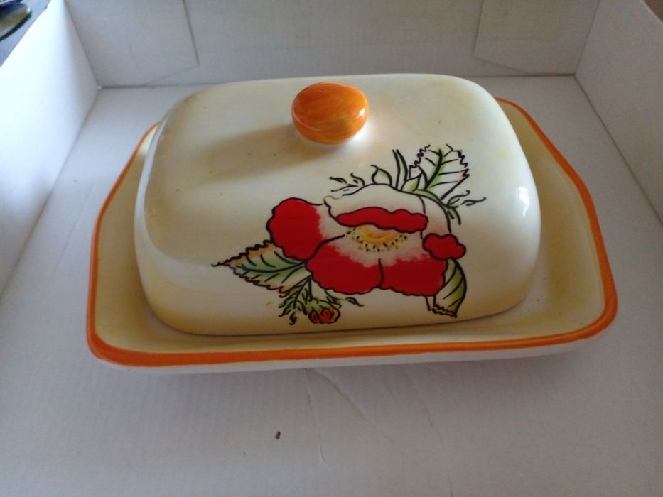 Масленка.  Посуда для масла .