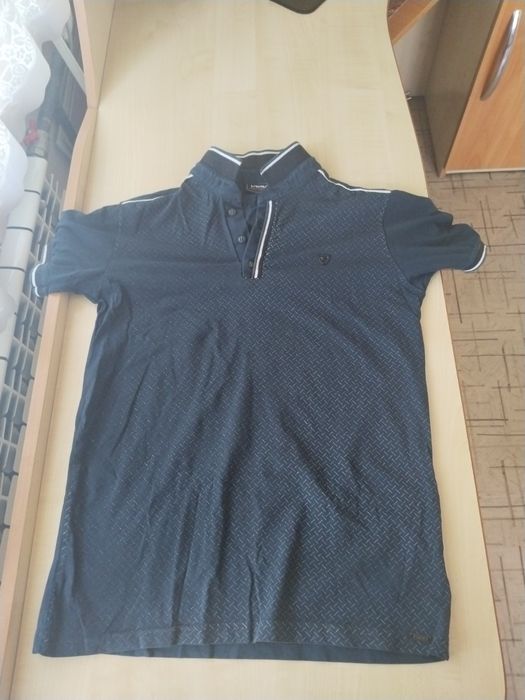 Продам Футболку Поло