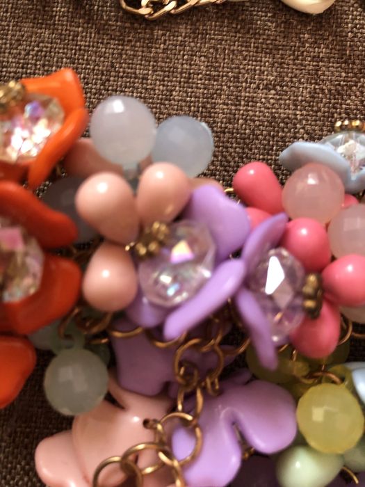 Ефектно дамско колие