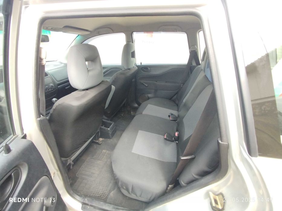 Мицубиши спейс стар