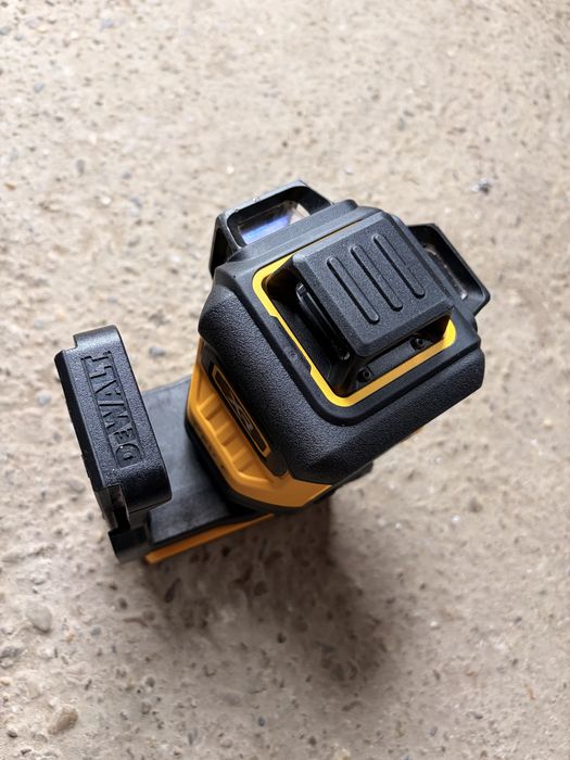 Nivelă Laser Dewalt 18V XR verde