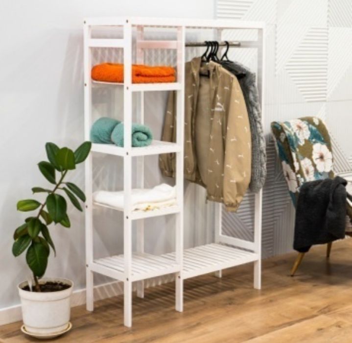 Вешалка для детской одежды