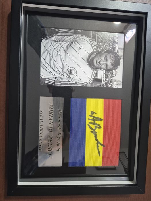 Adrian Bumbescu - Steaua București banderola cu autograf