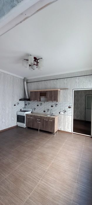 Сергели 2.5 сотки 250 кв.метров помещение