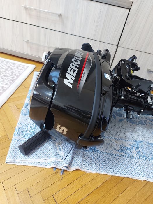 Vând barca gonflabila KM 300