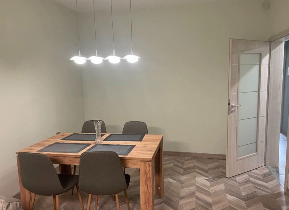 Дава се под наем Двустаен апартамент в София, Иван Вазов - 65 кв.м за 720 € - Снимка #2