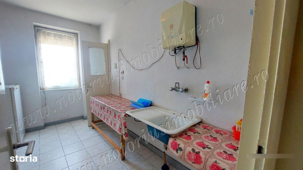 Ap. patru camere, stare foarte bună, Teliucu inferior, Hunedoara.