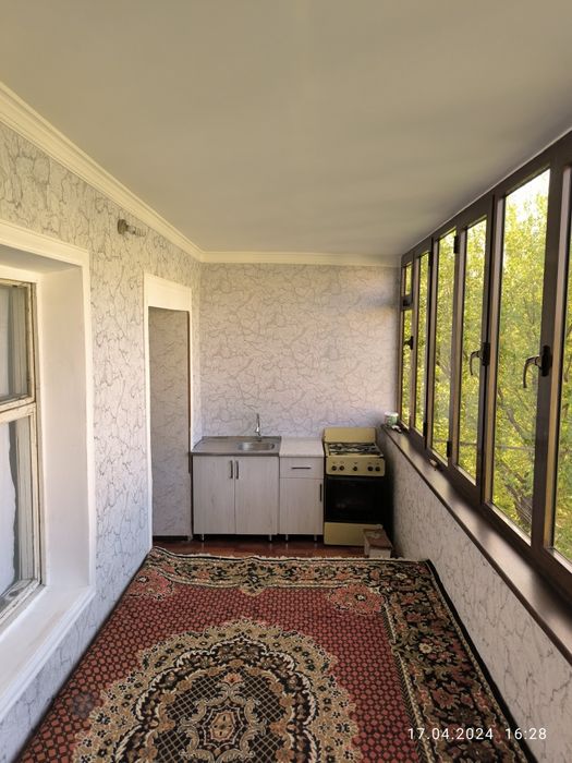 Kvartira sotiladi temir yoʻl vakzal