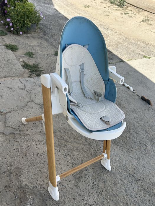 Стульчик для кормления ребенка