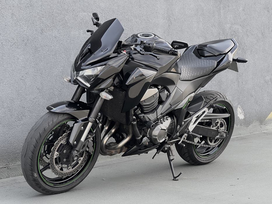 Kawasaki Z800.