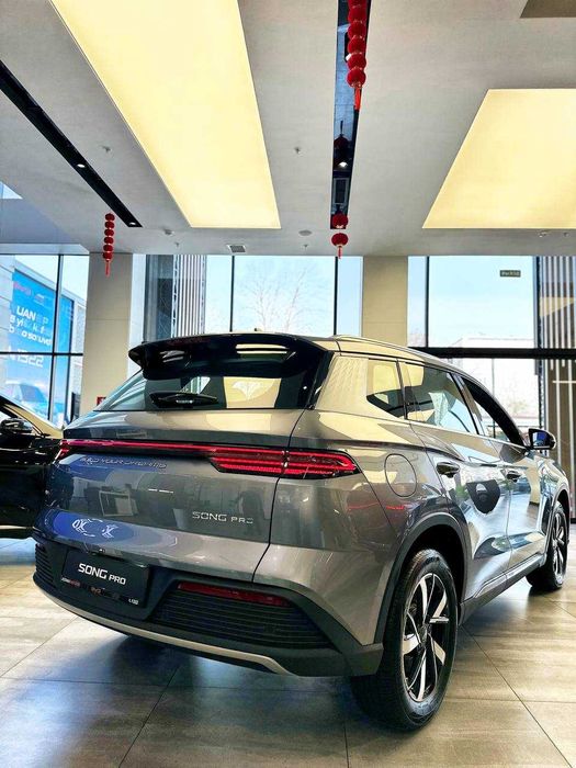 BYD Song Pro DMI  71km Flagship  официальный Дилер BYD в Узбекистане