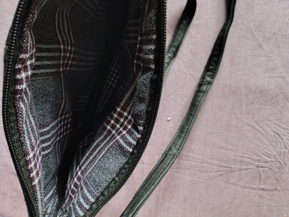 Se vinde.         .        .