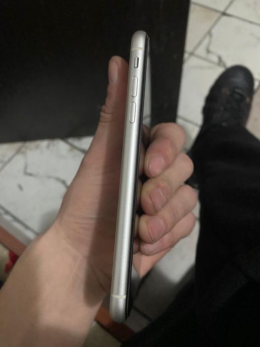 Айфон 11 64гб сатылады