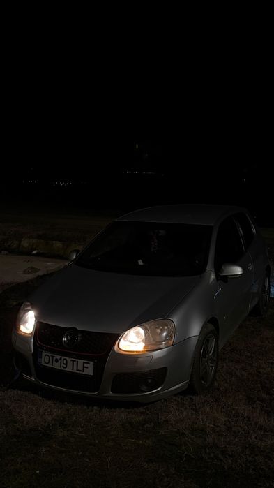 Vând golf 5 sau schimb cu variante.