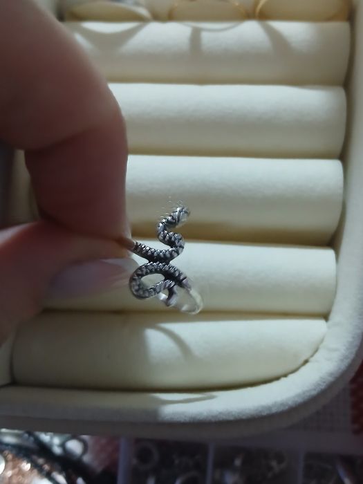 Дамски сребърен пръстен