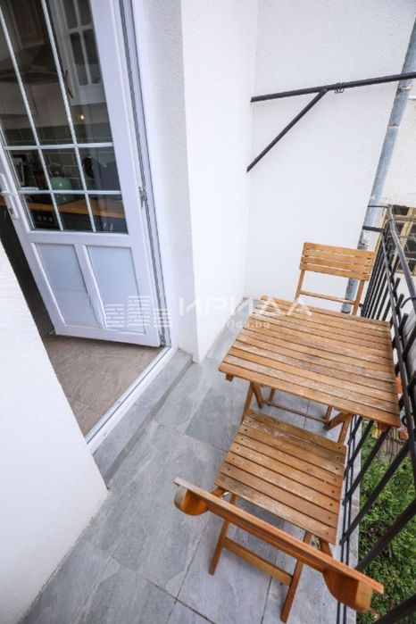 Двустаен апартамент в центъра