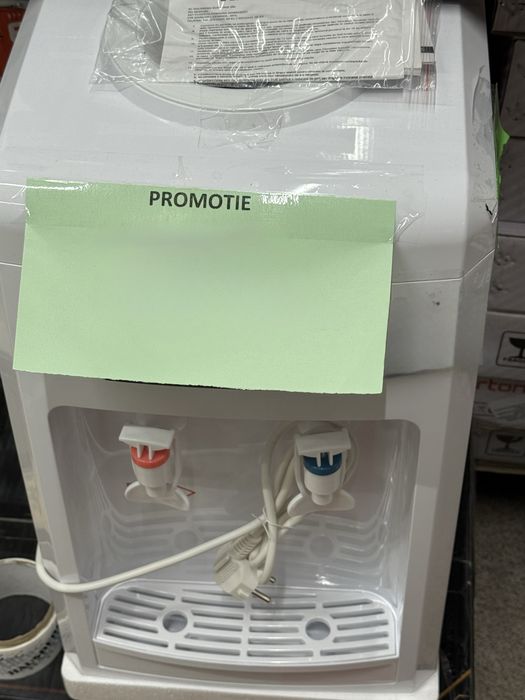 Dozator de apă compact – stare foarte bună