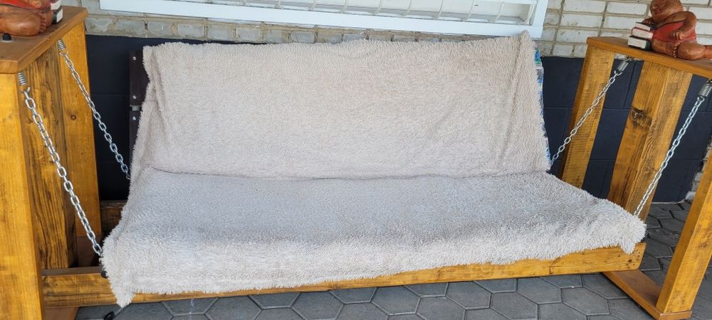 Качеля из дерева