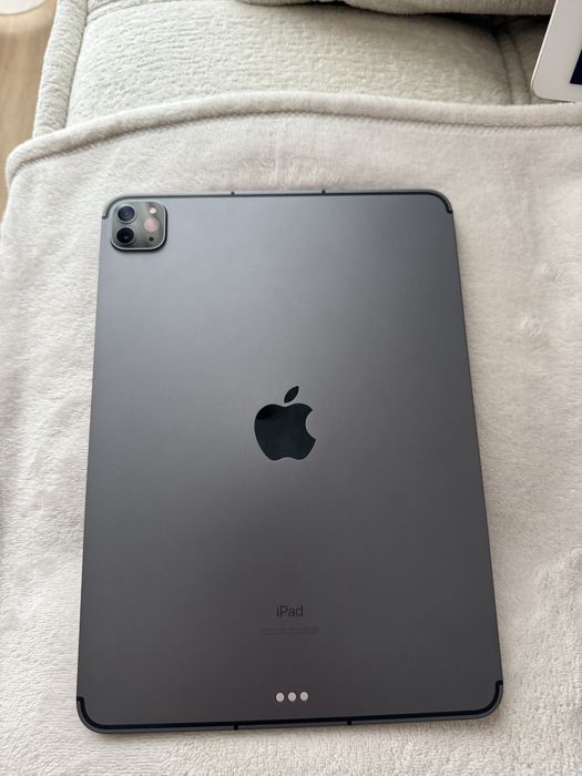 iPad Pro 3rd M1 gen 256gb + Cellular mmWave 5G+ Unlocked stare perfecta