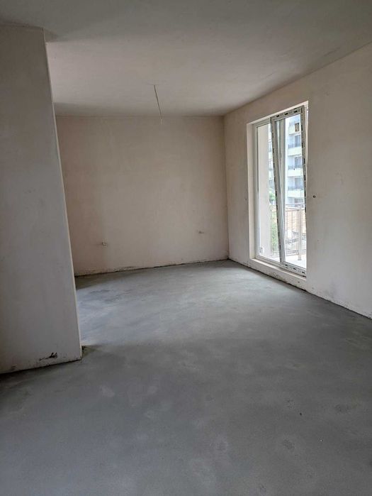 Продава - Тристен апартамент