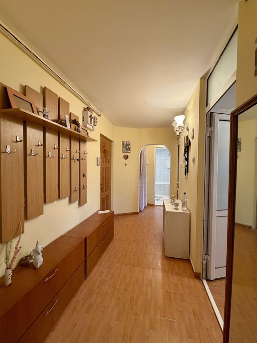 Apartament 2 camere, Zona Tolstoi, decomandat, 2 balcoane