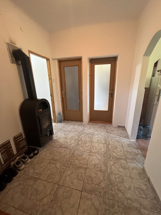 De vanzare apartament 2 camere Ghioroc