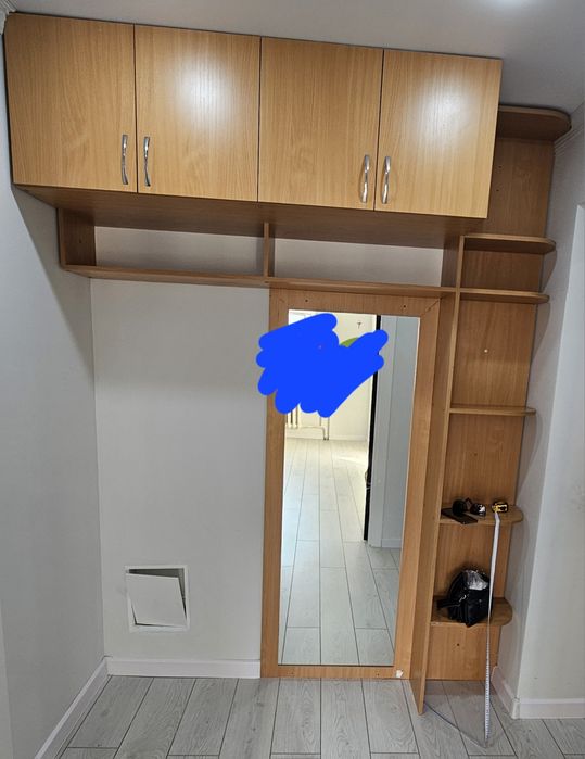 Прихожая с зеркалом