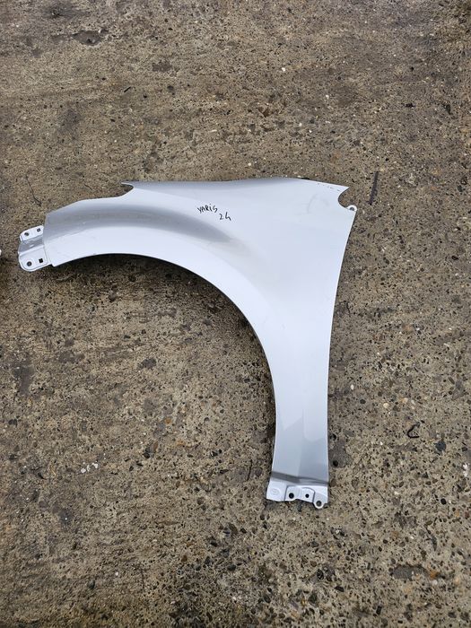 Aripa fata stanga si dreapta Toyota Yaris