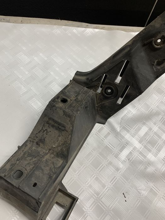 suport dreapta bara spate  volkswagen polo - motorina 2008