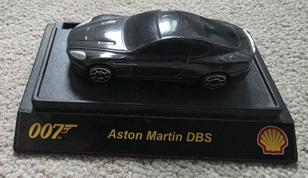 4 Masinute din colectia 007' James Bond mini 1:36