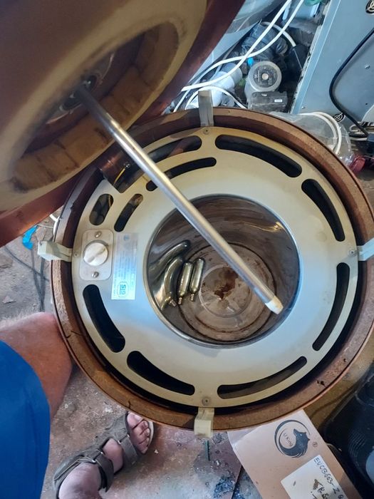 Уред за газиране и охлаждане на напитки