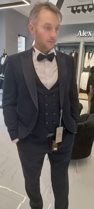 Costum ceremonie